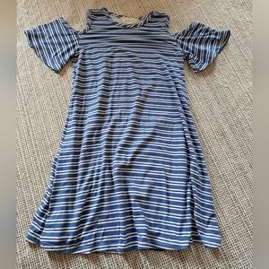 Girls cold shoulder dress Size 8